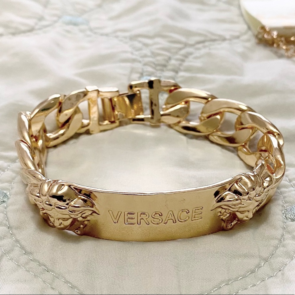 Mens Bracelet. VERSACE.